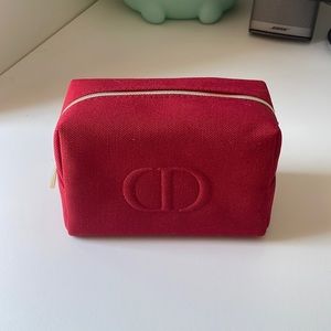 DIOR BEAUTY MAKEUP POUCH RED